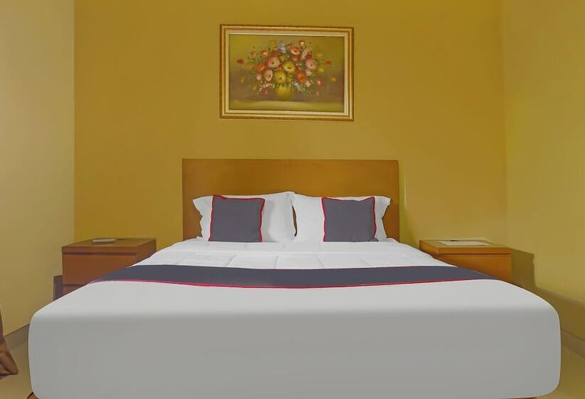 Hotell Capital O 92836 Villa Kampoeng Katineung