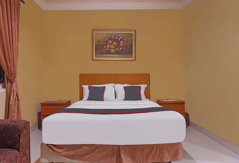 Hotell Capital O 92836 Villa Kampoeng Katineung