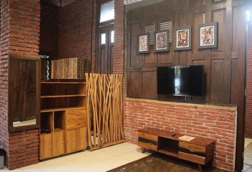 בית מלון כפרי Djawata Resort & Gallery