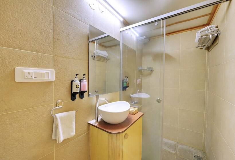 酒店 Gold Coins Club & Resort