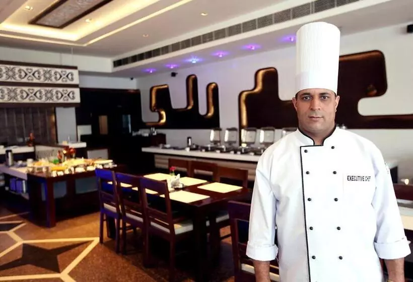 Hotelli K.c.cross Road