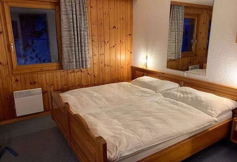 ホテル Hôtel Garni Les Bouquetins
