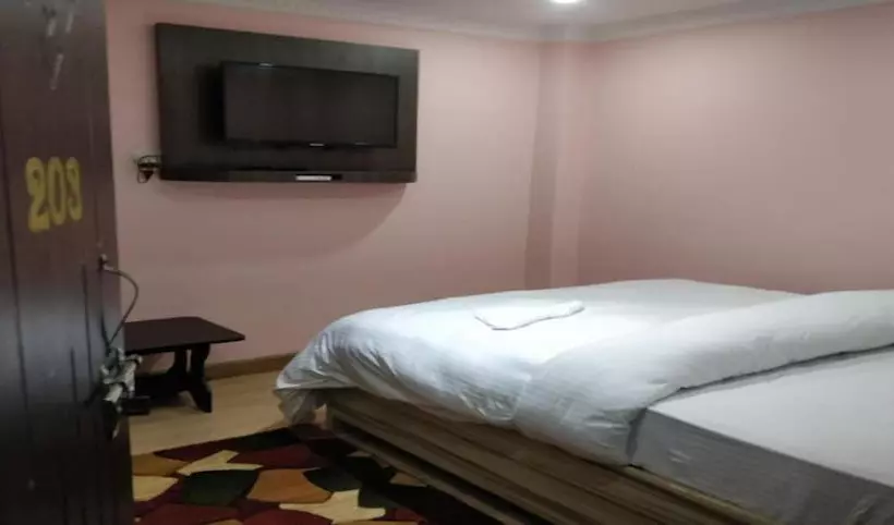 هتل Merostay 160 Samrajya