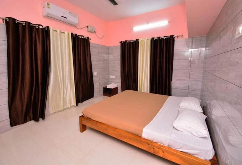 Отель Nethrani Residency