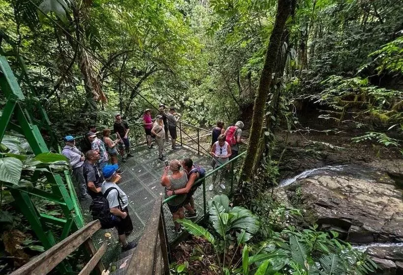 Hotelli Veragua Rainforest Lodge