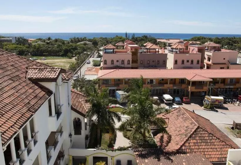 هتل West Bay Colonial