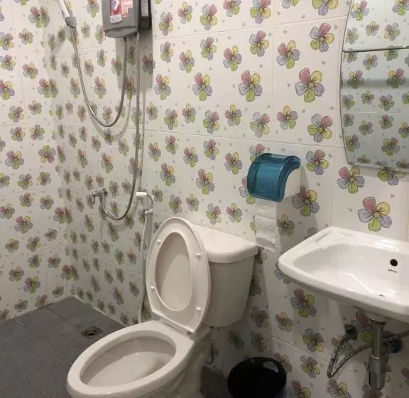 Motelli Chillchillsangkhlaburi โรงแรมชิลชิลสังขละบุรี