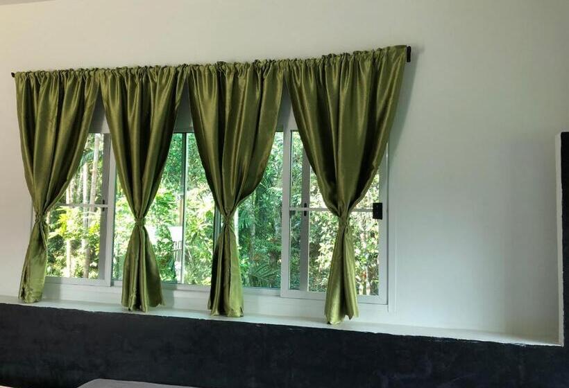 Мотель Chillchillsangkhlaburi โรงแรมชิลชิลสังขละบุรี