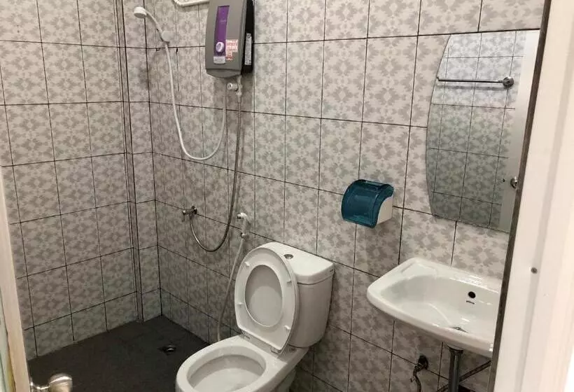 Motelli Chillchillsangkhlaburi โรงแรมชิลชิลสังขละบุรี