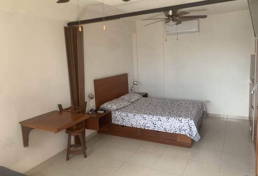 פנסיון El Solar