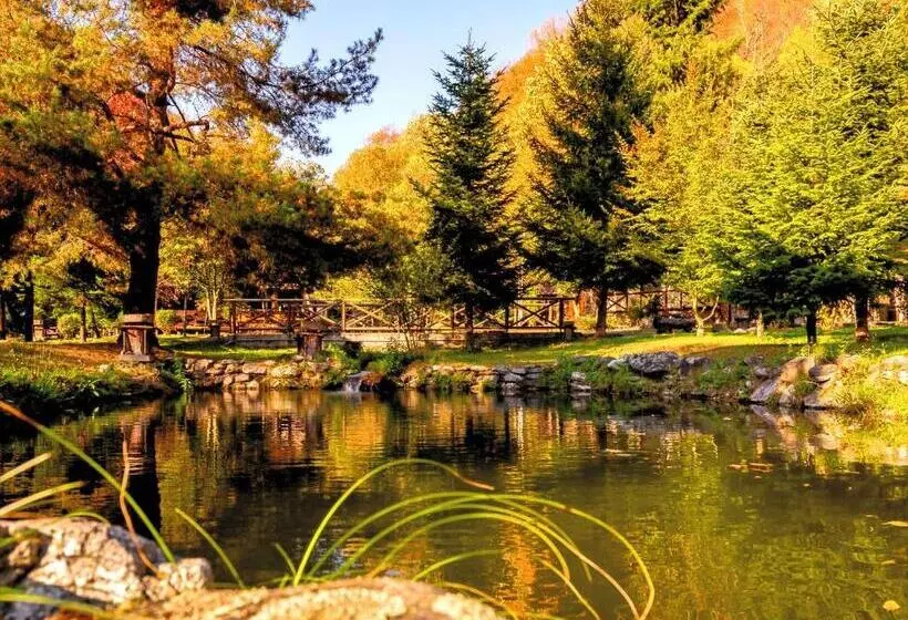 ペンション Frații Jderi   Utopia Verde