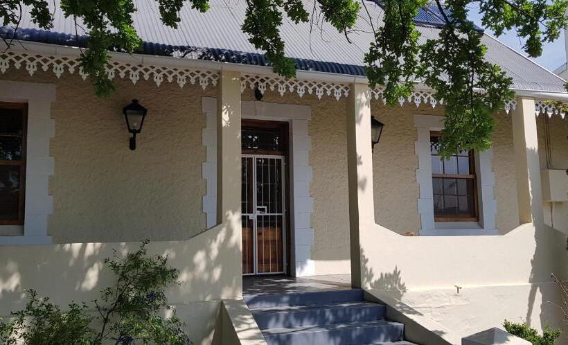 ペンション Uniondale Guest Lodge