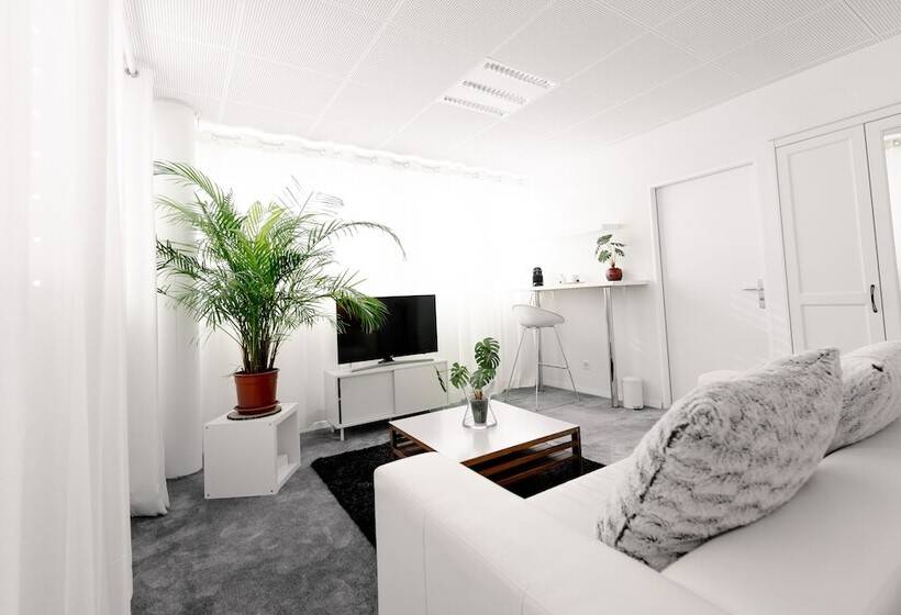 The Business Sleeping Place