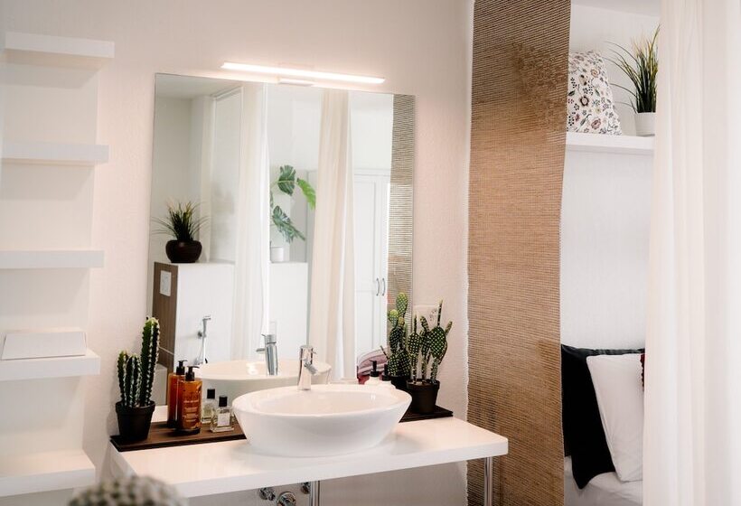 The Business Sleeping Place