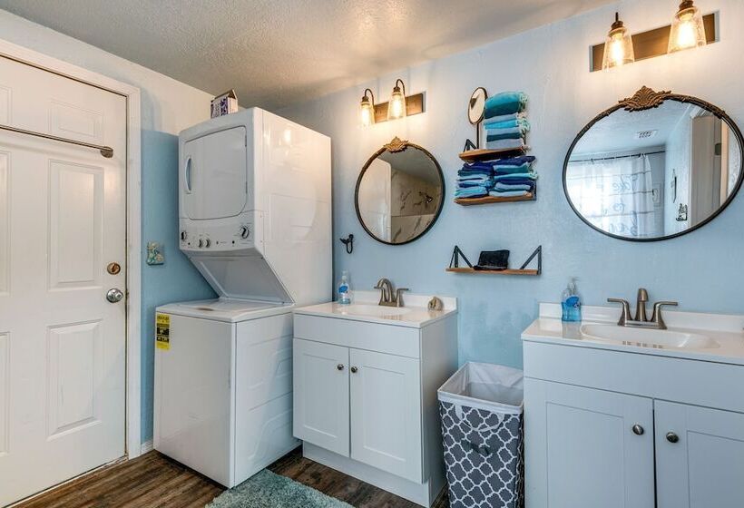 Aransas Pass Home W/ Fire Pit: 2 Mi To Redfish Bay