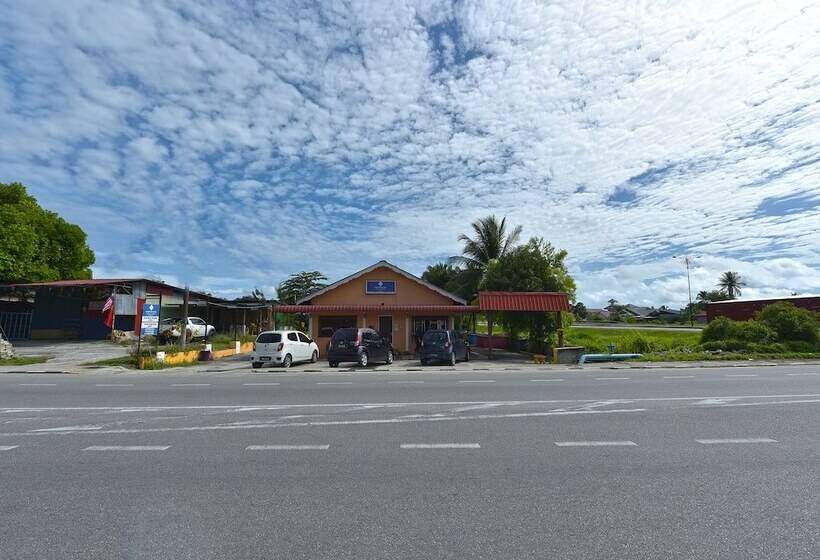 Awan Biru Motel By Oyo