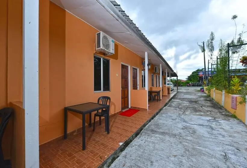 Awan Biru Motel By Oyo