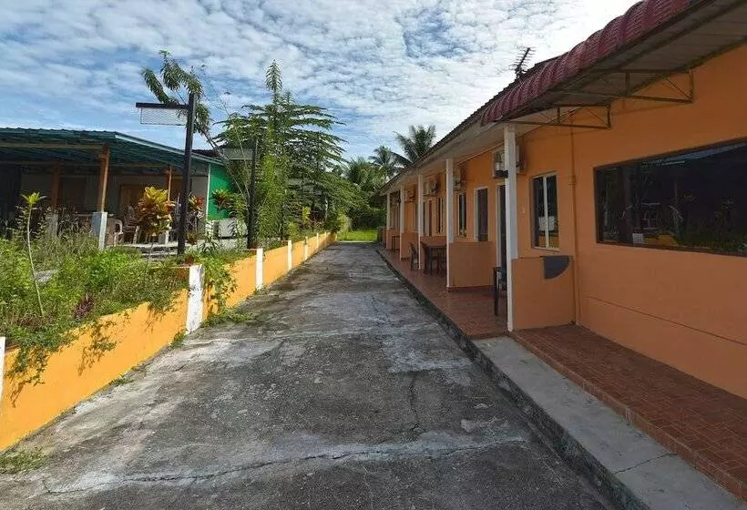 Awan Biru Motel By Oyo