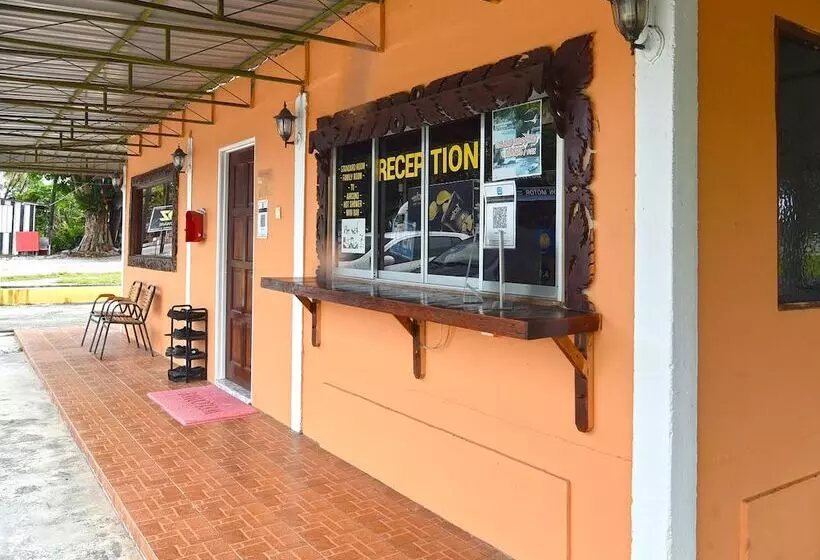 Awan Biru Motel By Oyo