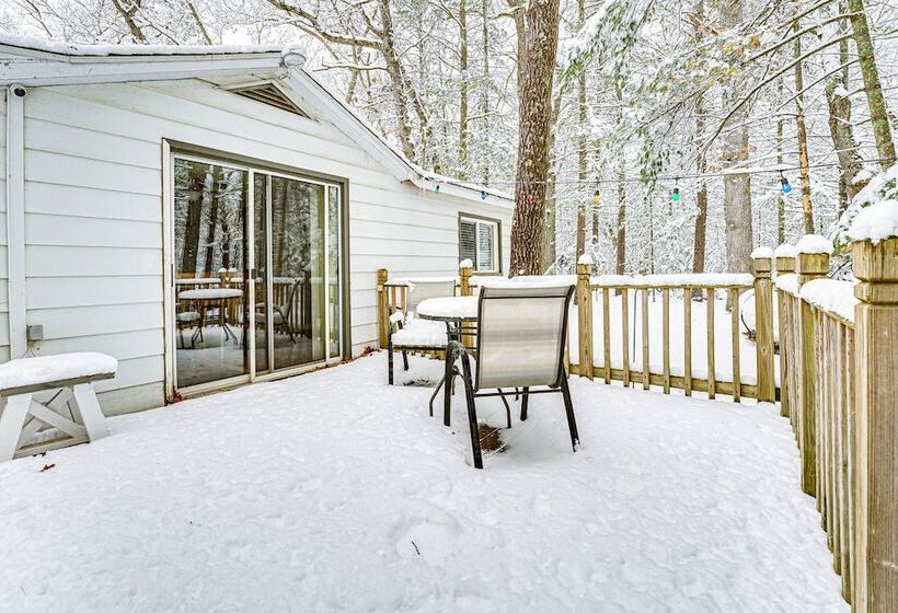 Baldwin Cabin W/ Fire Pit ~ 4 Mi To Big Star Lake!