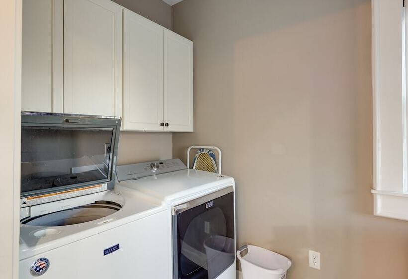 Charming Cincinnati Home W/ Spacious Deck!