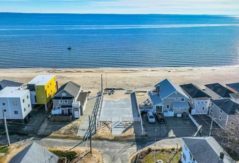 Charming Old Lyme Cottage, Steps To Private Beach!