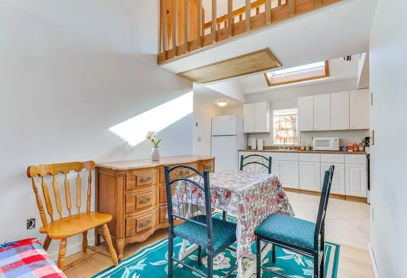 Charming Old Lyme Cottage, Steps To Private Beach!