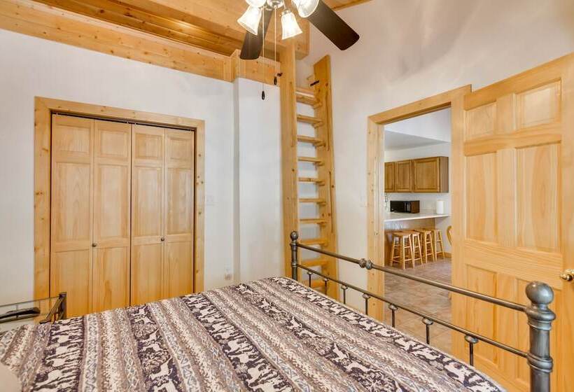 Cozy Angel Fire Cabin W/ Wood Burning Stove!