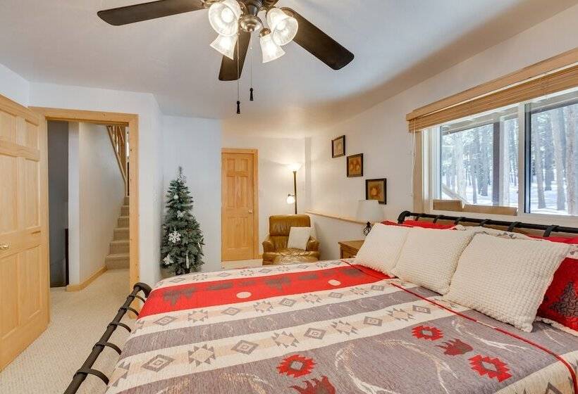 Cozy Angel Fire Cabin W/ Wood Burning Stove!