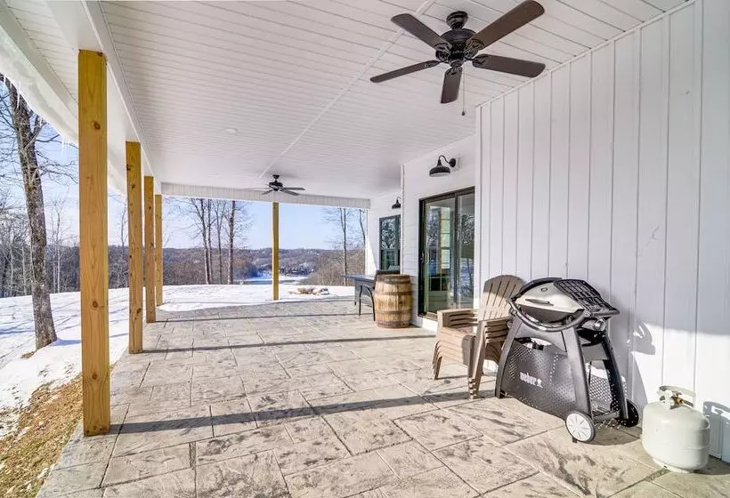 Dale Hollow Cottage W/ Covered Porch & Lake Views!