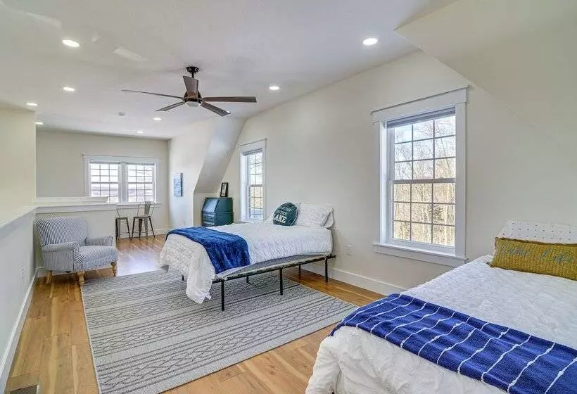 Dale Hollow Cottage W/ Covered Porch & Lake Views!