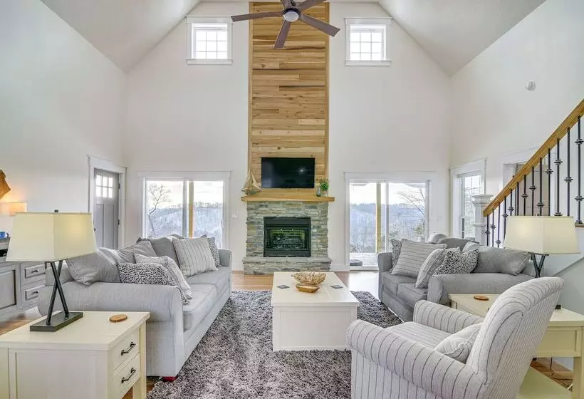 Dale Hollow Cottage W/ Covered Porch & Lake Views!