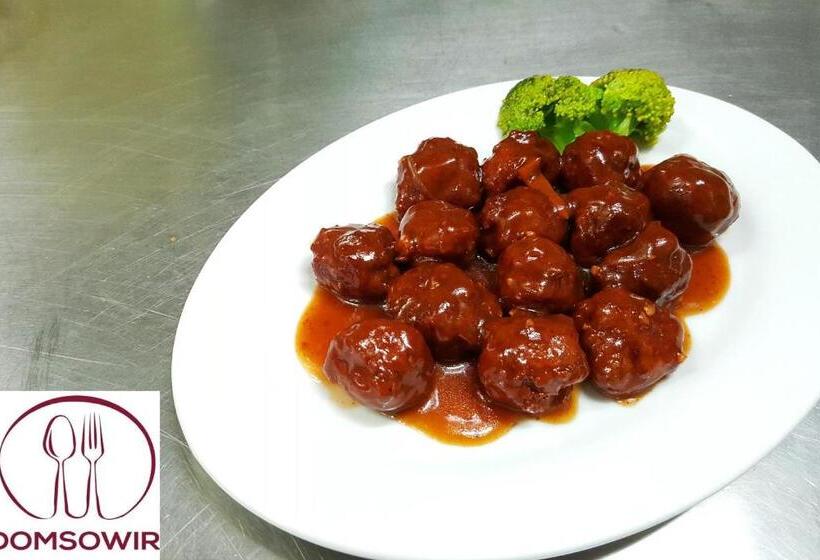 Domsowir Hotel And Restaurant