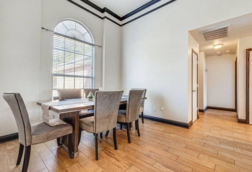 Family Friendly Ocean Springs Home: Grill, Hot Tub