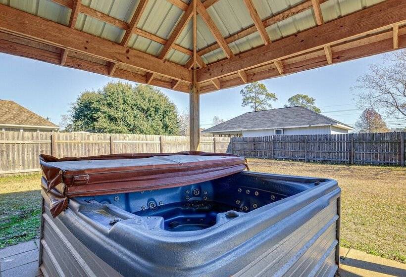 Family Friendly Ocean Springs Home: Grill, Hot Tub