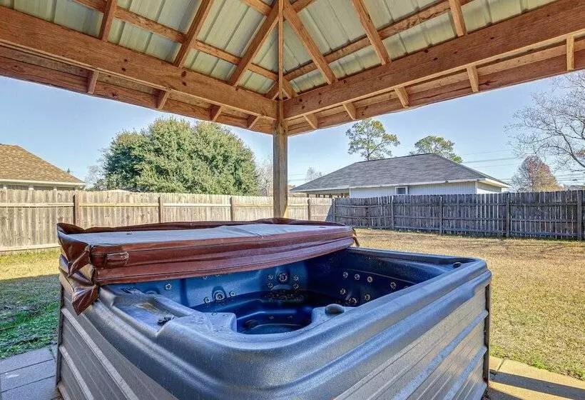 Family Friendly Ocean Springs Home: Grill, Hot Tub
