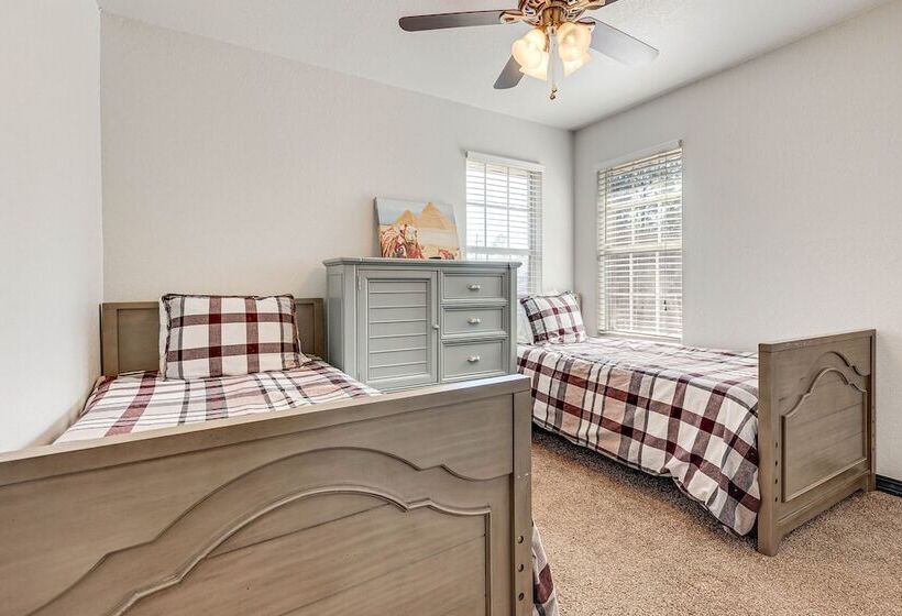 Family Friendly Ocean Springs Home: Grill, Hot Tub