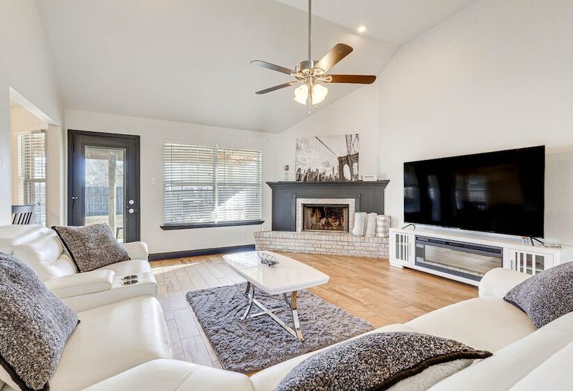 Family Friendly Ocean Springs Home: Grill, Hot Tub