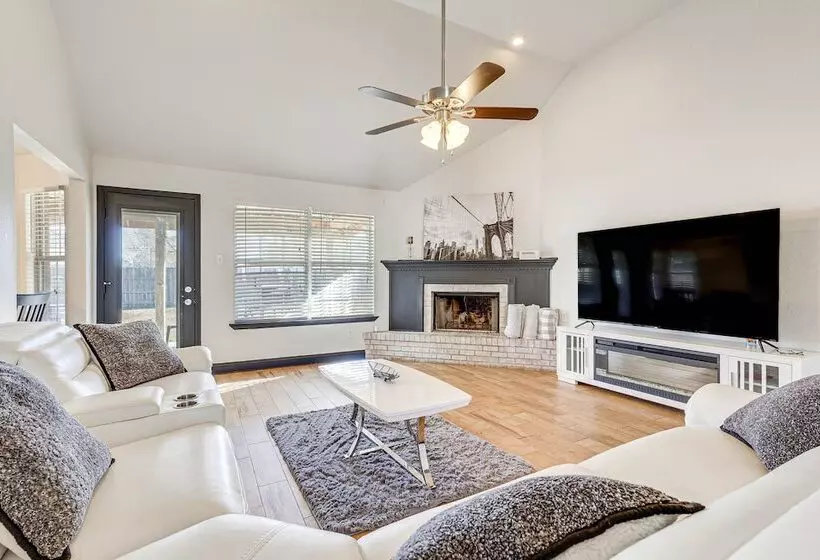 Family Friendly Ocean Springs Home: Grill, Hot Tub