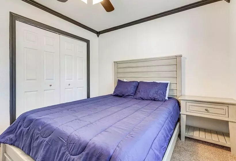 Family Friendly Ocean Springs Home: Grill, Hot Tub