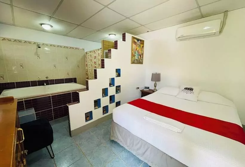 Hostal Clary