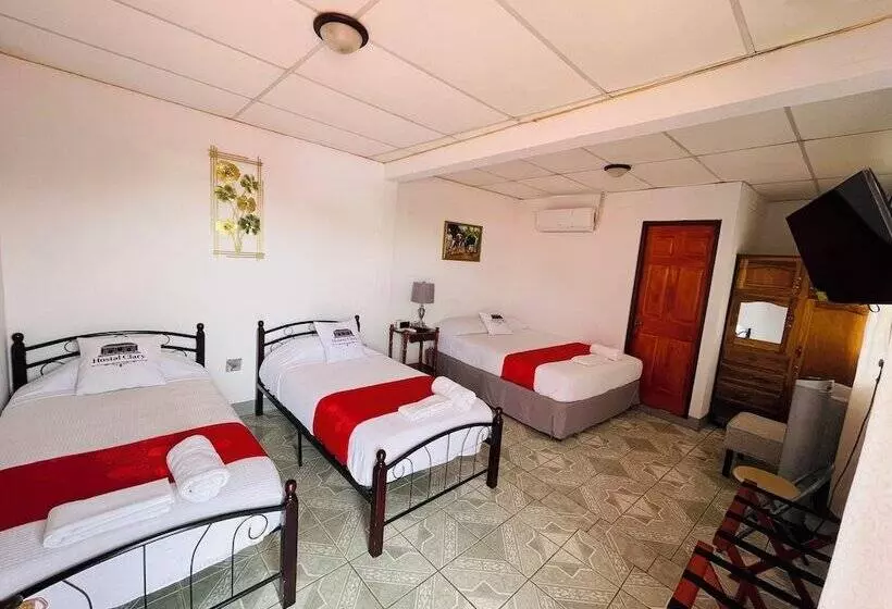 Hostal Clary