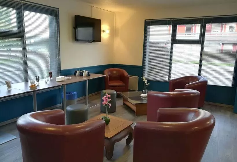 ホテル Kyriad Rouen Sud   Oissel