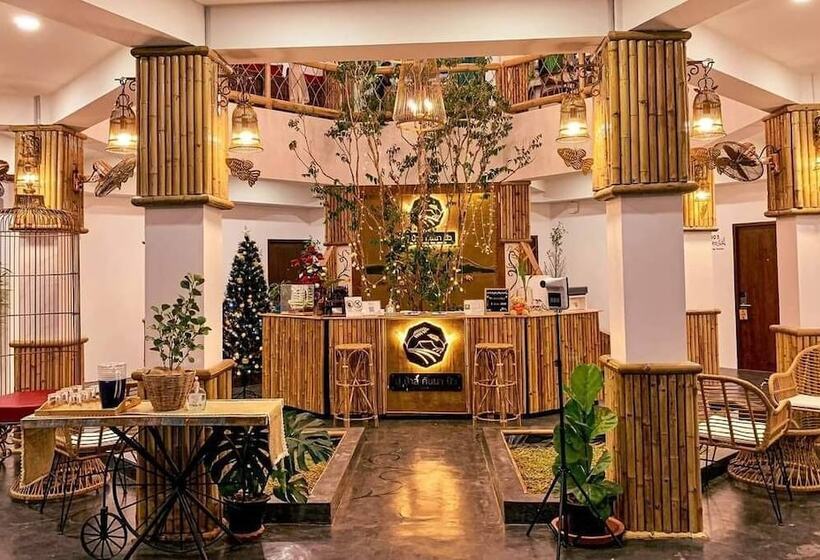 酒店 Pu Pah Kanna Pua ปู๋ ป๋าล์ คันนา ปัว