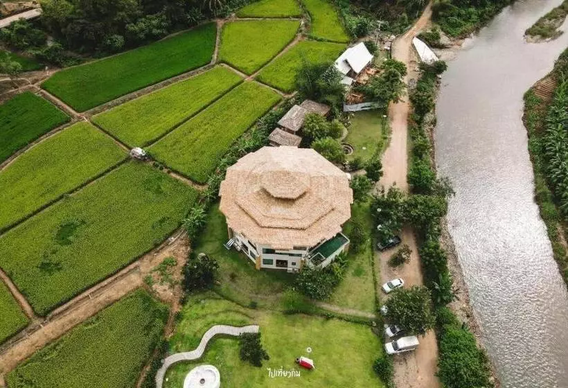 Hotelli Pu Pah Kanna Pua   ปู๋ ป๋าล์ คันนา ปัว