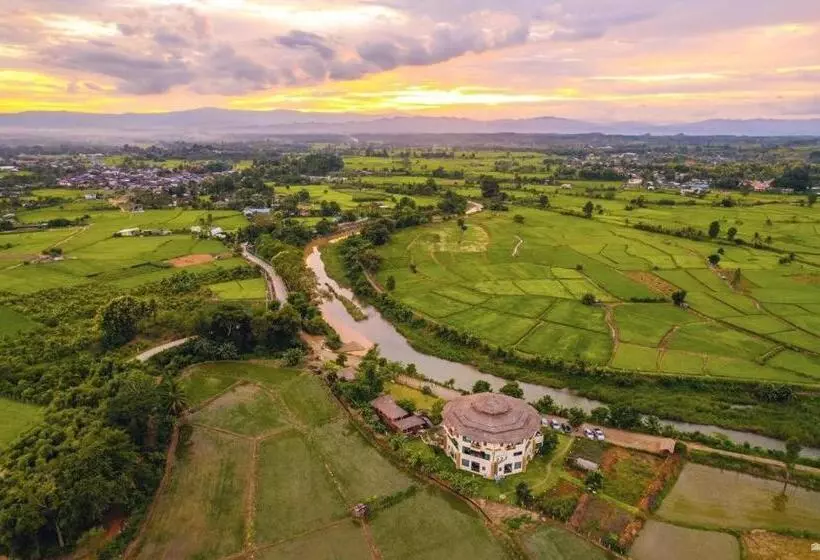 Hotelli Pu Pah Kanna Pua   ปู๋ ป๋าล์ คันนา ปัว