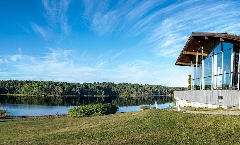 Skåvsjöholm Hotell & Konferens