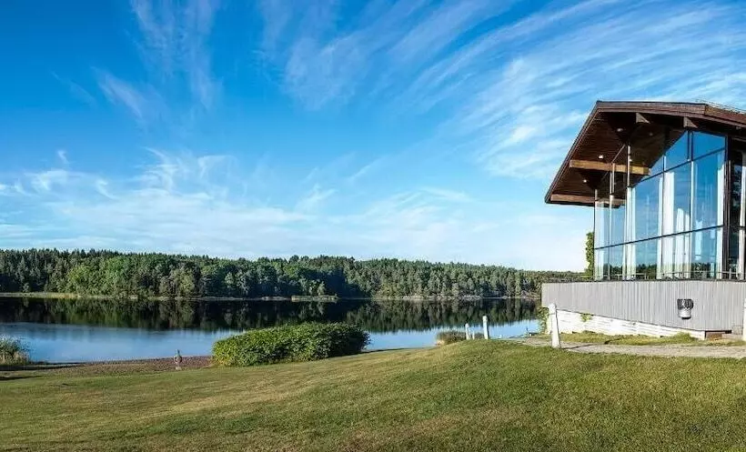 Skåvsjöholm Hotell & Konferens