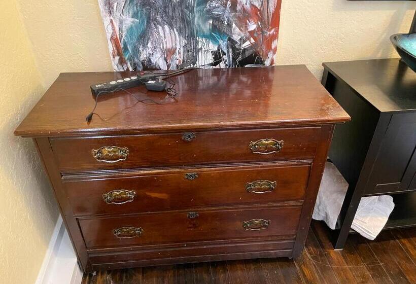 فندق Springer Station