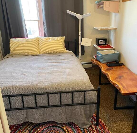 فندق Springer Station